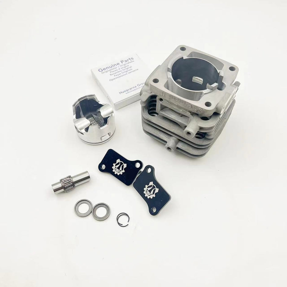 Akill AKILL RACING | Pro RC Engines, MadDog Super Spike & Carbon Fiber