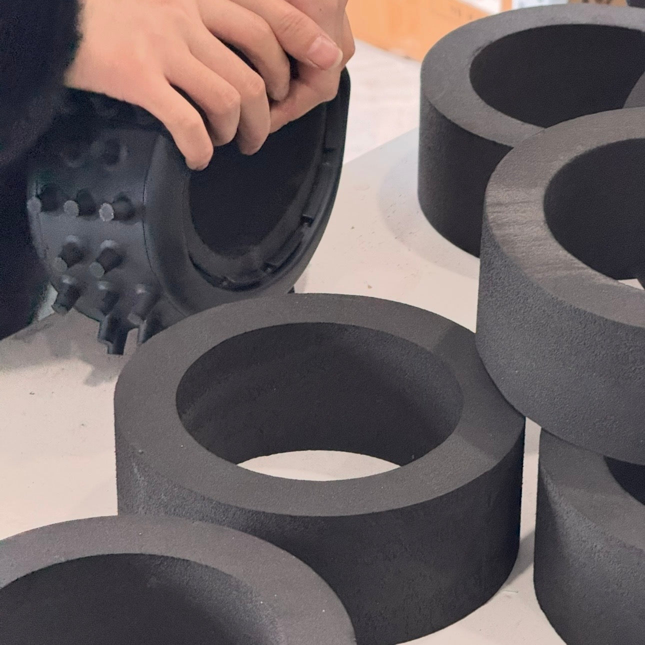 AKILL® Ultra-Light Zero-Growth Tire Inserts | Waterproof & 80% Lighter (1/5 Scale)